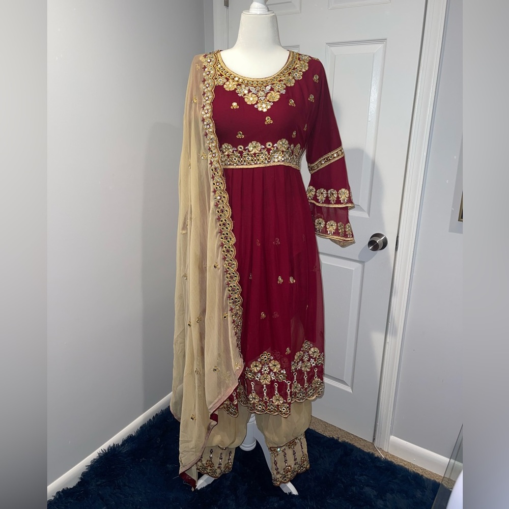 Red and nude mirror Pakistani suit